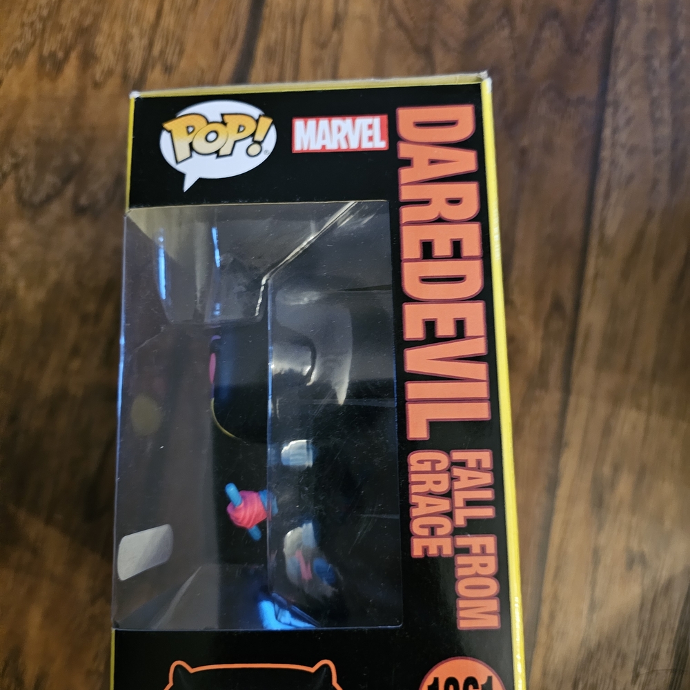 Funko POP! Marvel Daredevil Fall From Grace Vinyl Figure - Picture 2 of 6